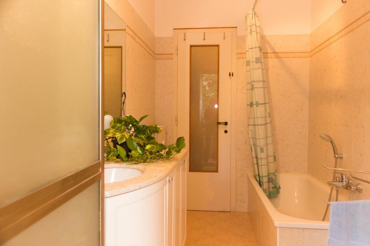 B&B Da Thais Un Piacevole Relax Триест Экстерьер фото